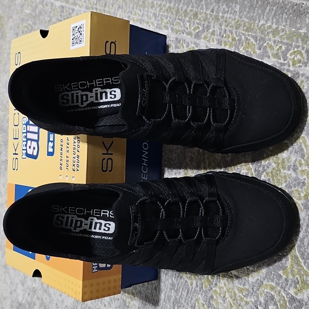 New Skechers Shoes Slip-ins Relaxed Fit Breathe Easy Roll With Me Black 7.5 - Picture 5 of 9